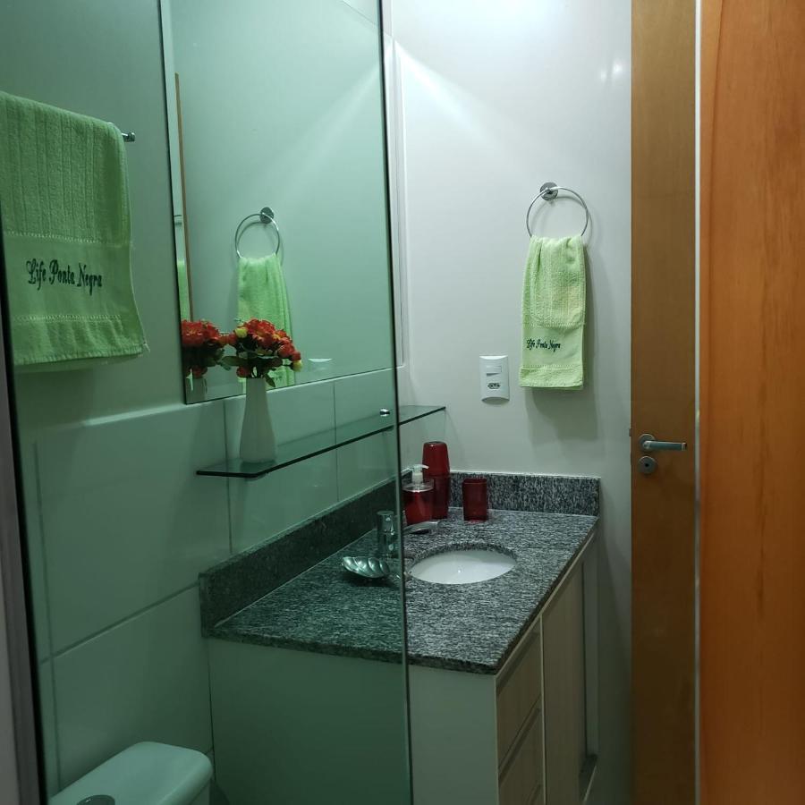 Life Ponta Negra Apartment มาเนาส์ ภายนอก รูปภาพ